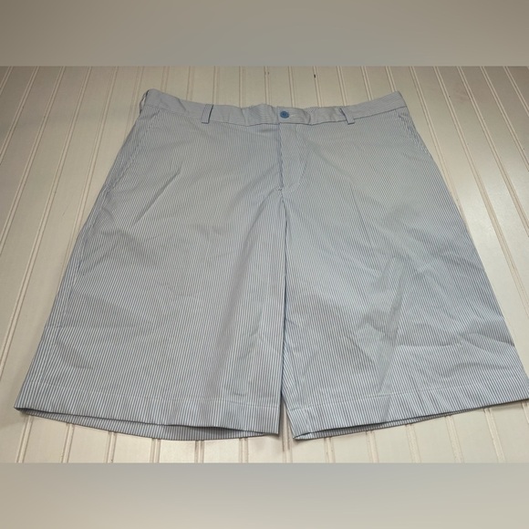 Nike Golf Dri-Fit Tour Performance Mens Striped Shorts Blue 38 Flat Front 565 - Picture 1 of 3